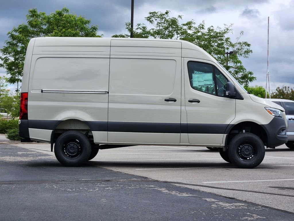 New 2026 Pebble Grey Mercedes-Benz CARGO image 2