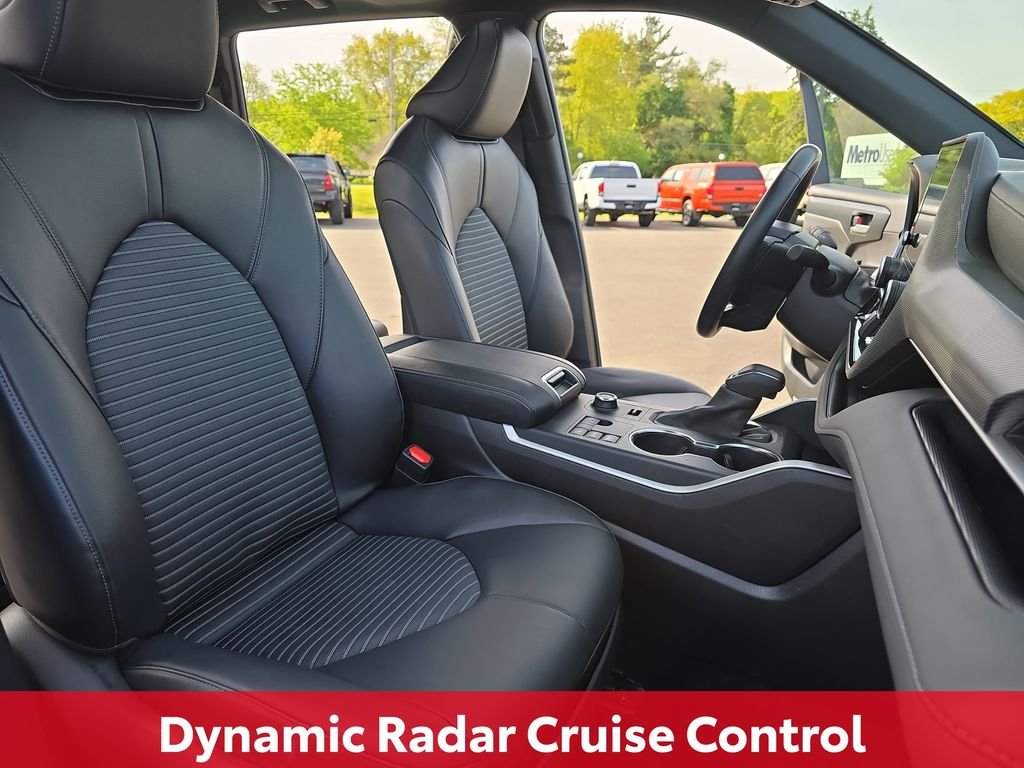 2025 Toyota Highlander XSE - Photo 13