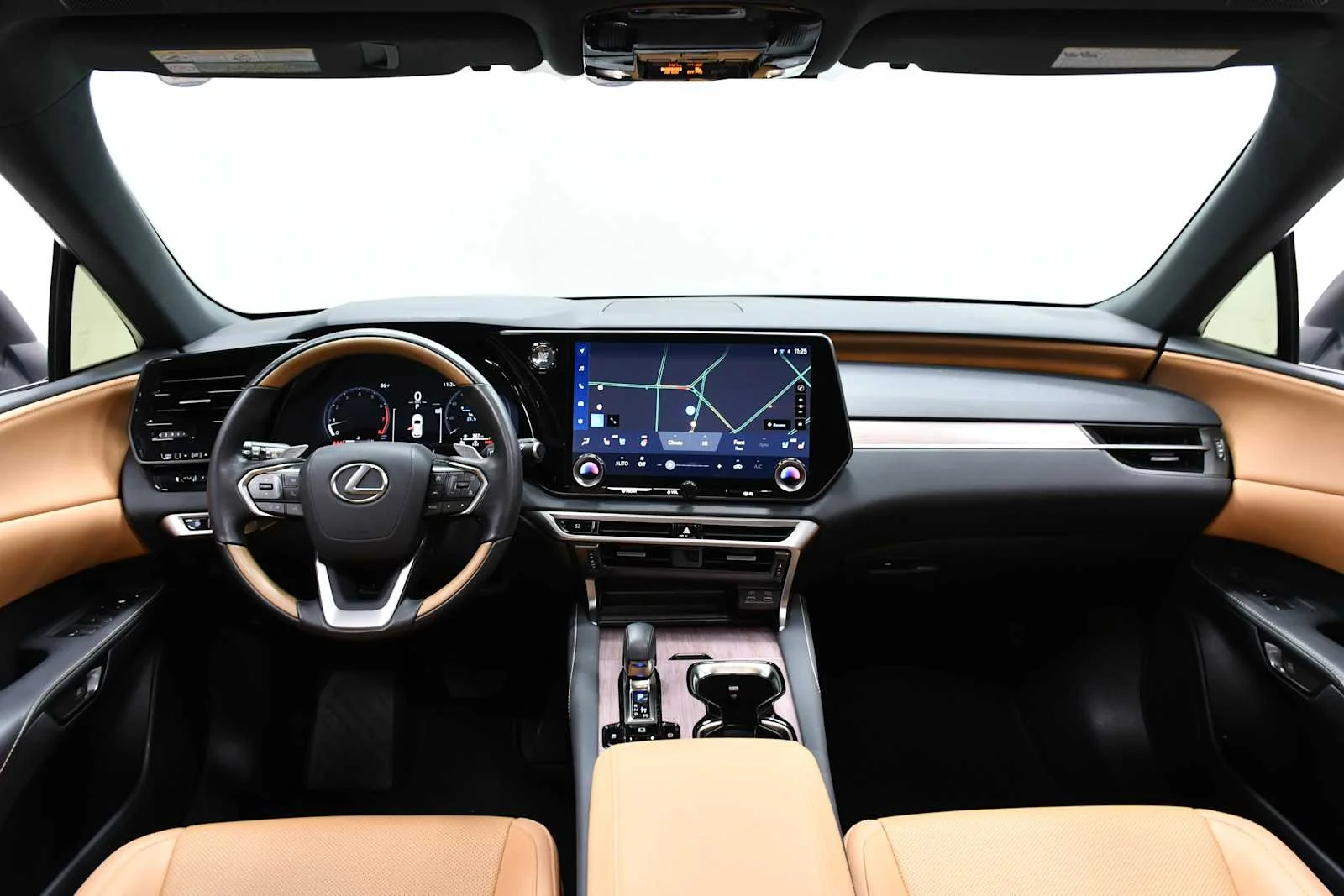 Used 2025 Eminent White Pearl Lexus Premium image 18