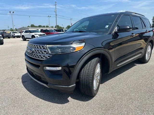 Used 2020 Black Ford Limited image 34