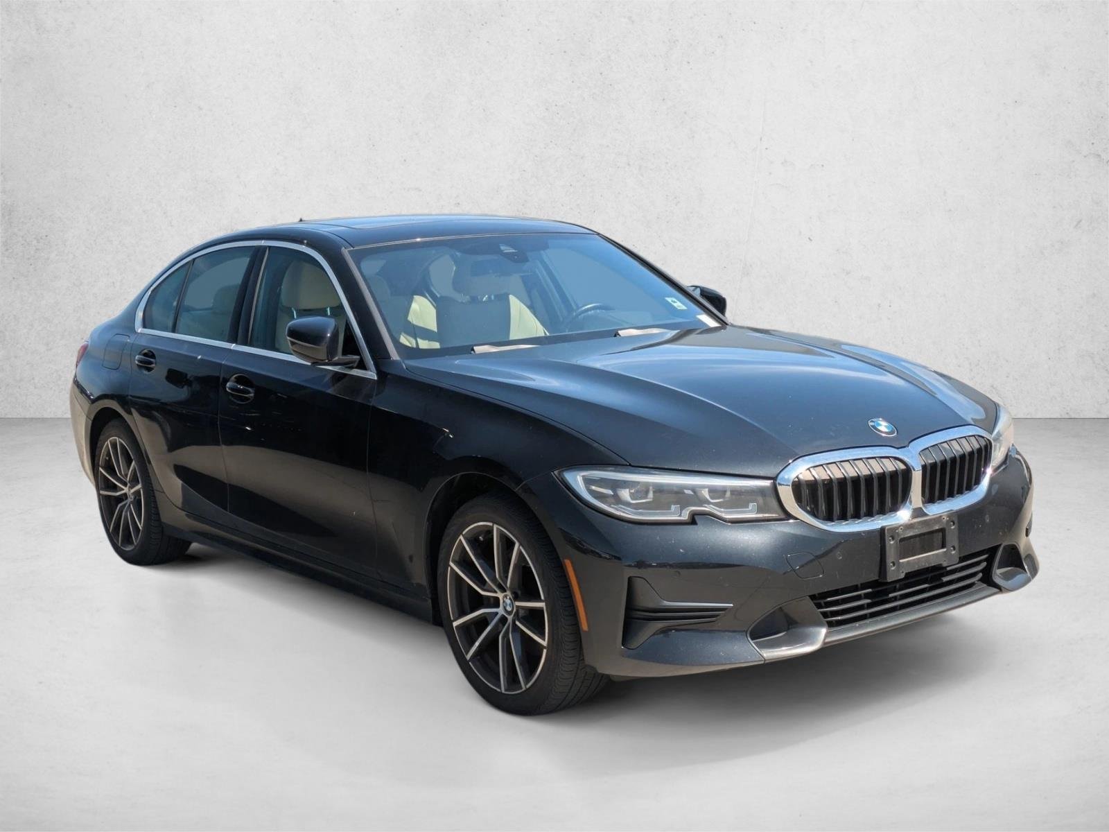 Used 2021 Black Sapphire Metallic BMW 330i xDrive image 3