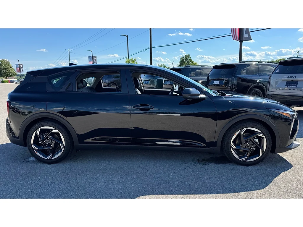 New 2026 Aurora Black Pearl Kia EX image 3
