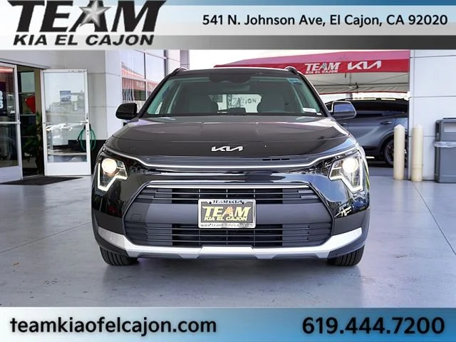 New 2026 Black Kia LX image 4