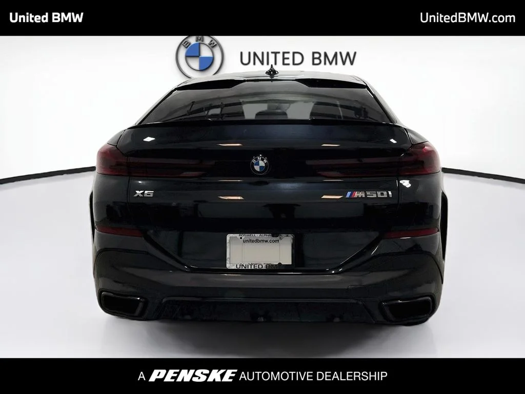Used 2022 Black Sapphire Metallic BMW M50i image 6