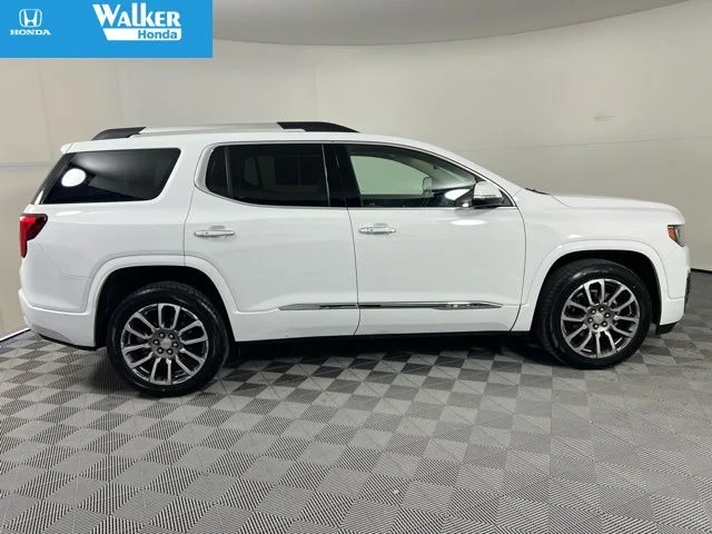 Used 2023 White GMC Denali image 9