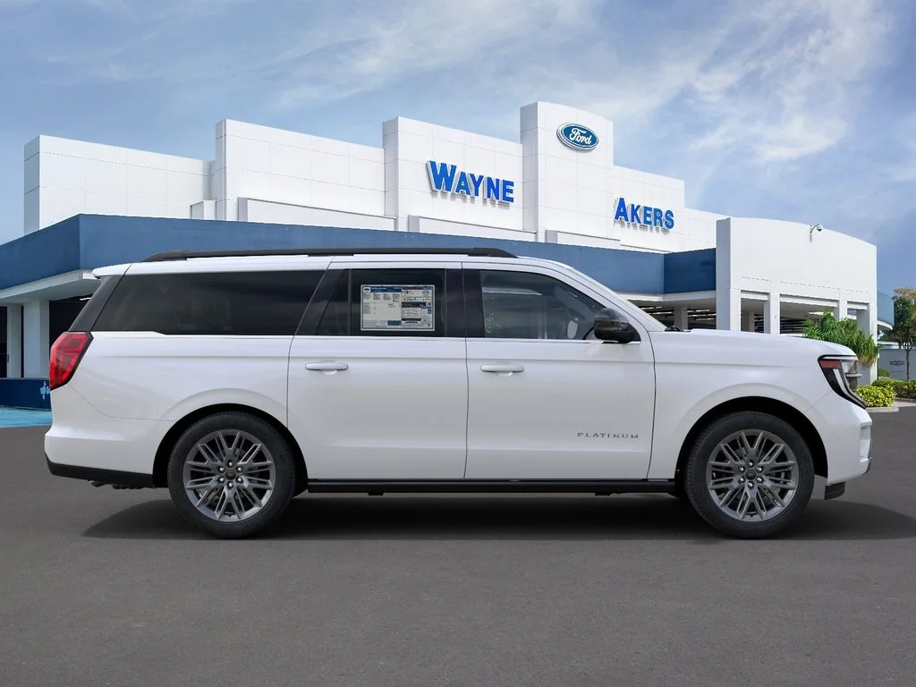 New 2027 Star White Metallic Tri-Coat Ford Platinum image 4