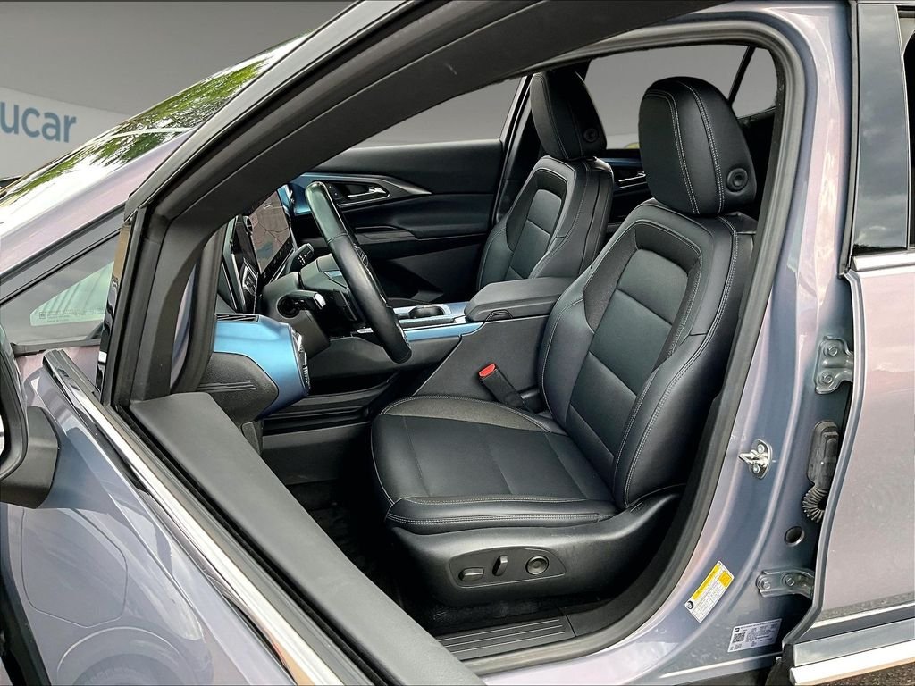 Used 2024 Gray Chevrolet LT image 10