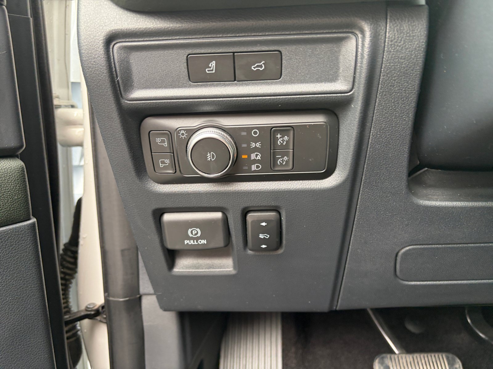 Used 2022 White Metallic Ford Timberline image 22