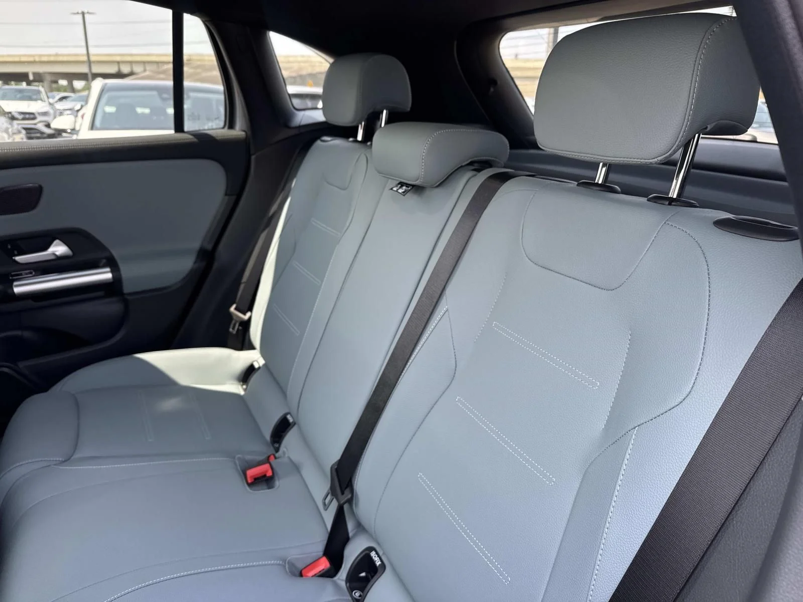 New 2026 Silver Mercedes-Benz GLA 250 image 7