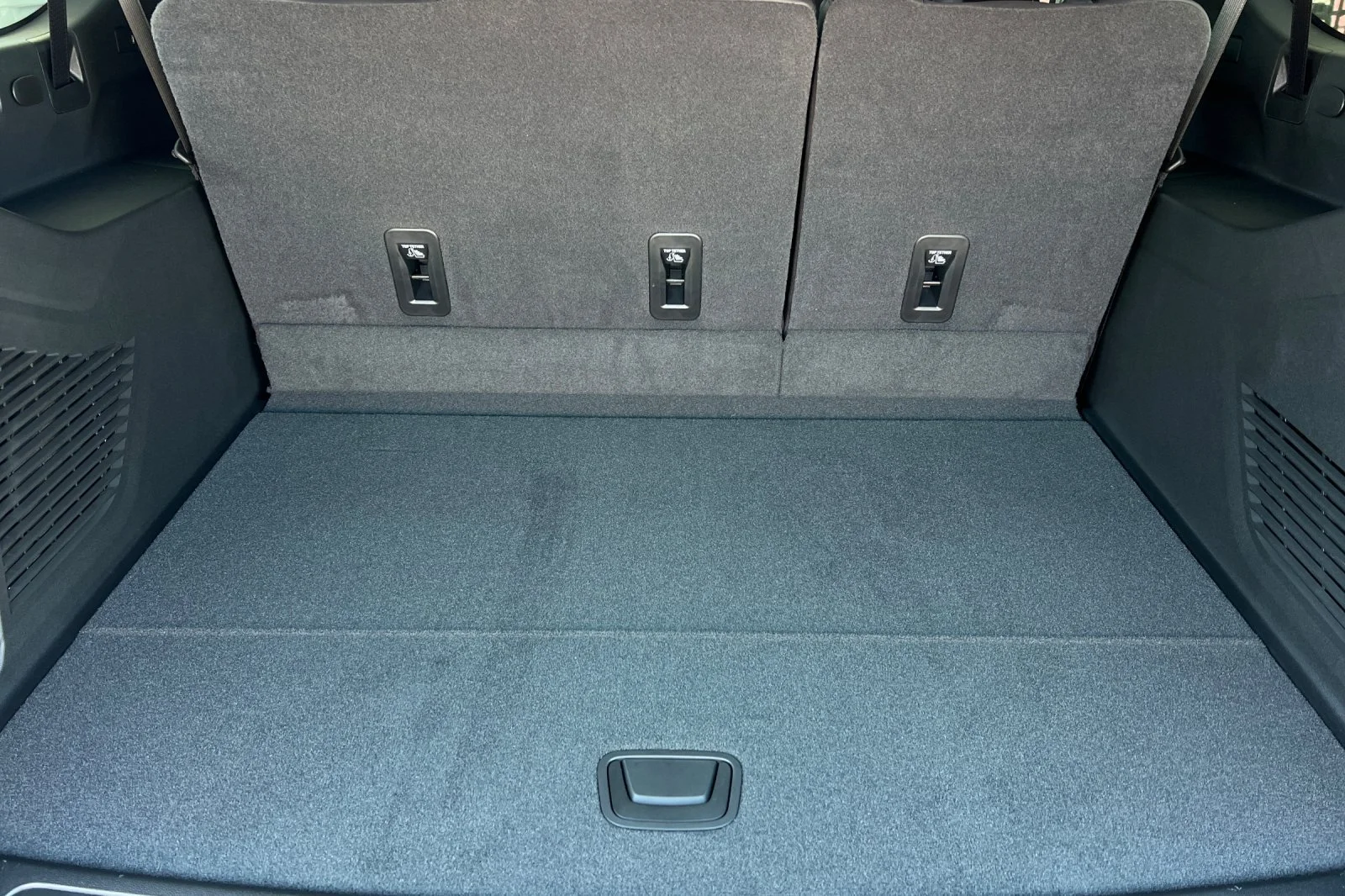 2026 GMC Yukon XL Elevation - Photo 17
