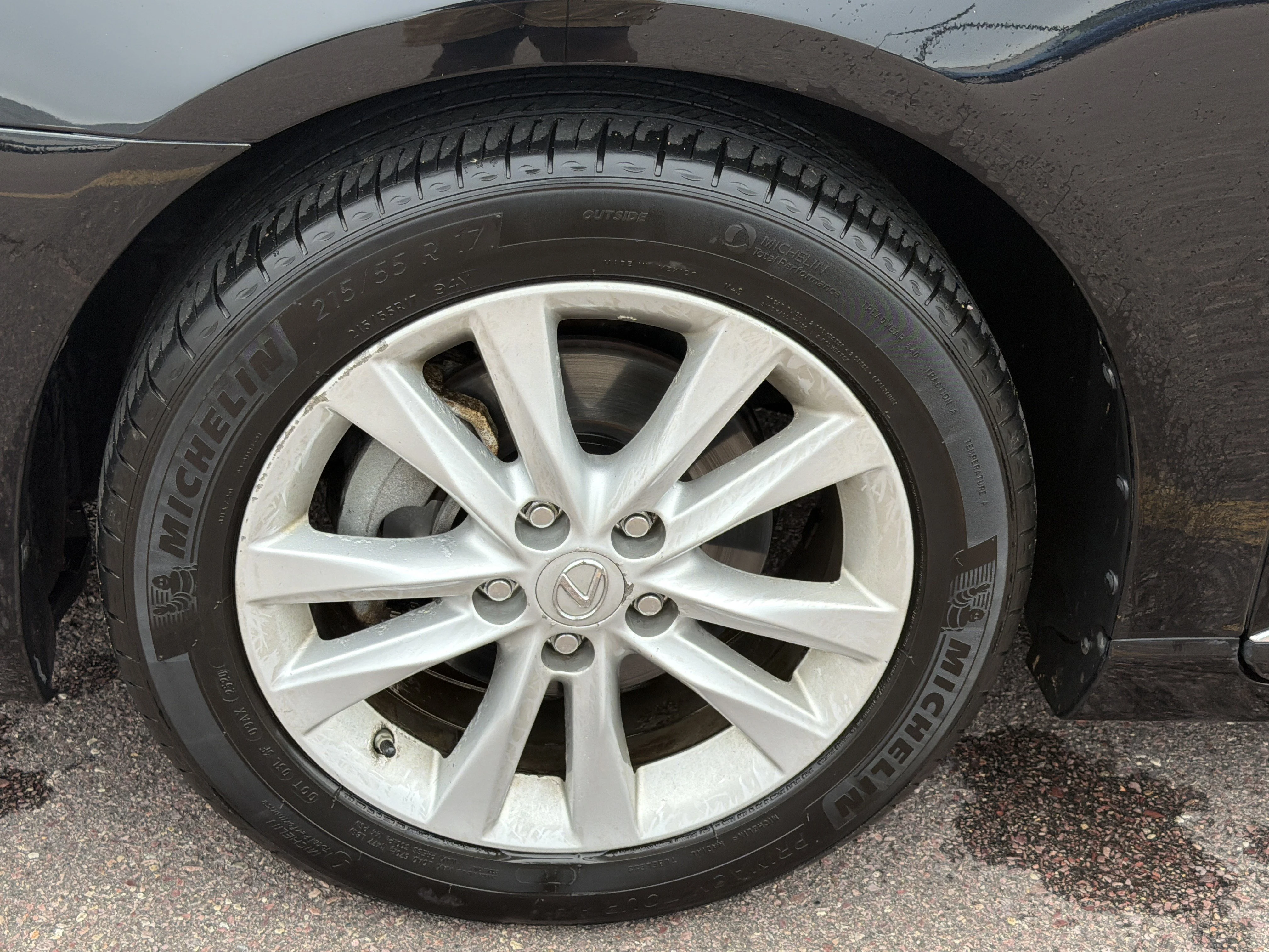 Used 2010 Obsidian Lexus  image 5
