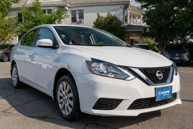 Used 2019 White Nissan S image 4
