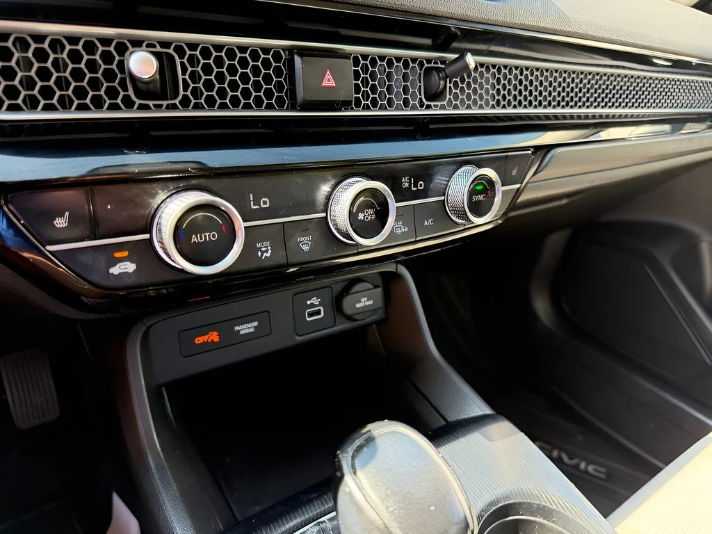 Used 2022  Honda EX image 23