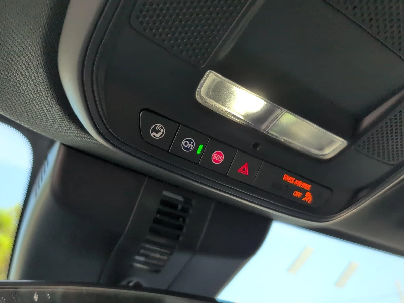 Used 2025 Summit White Chevrolet LT image 22