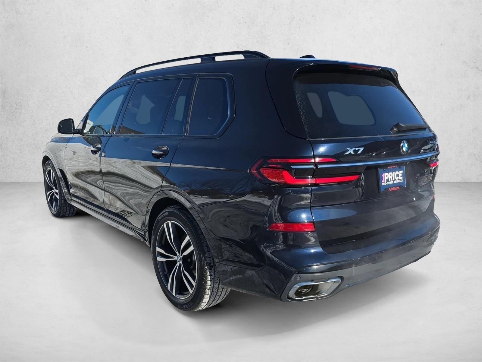 Used 2023 Carbon Black Metallic BMW xDrive40i image 7