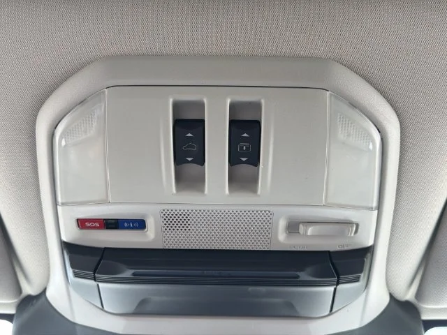 Used 2024 White Subaru Onyx Edition image 30