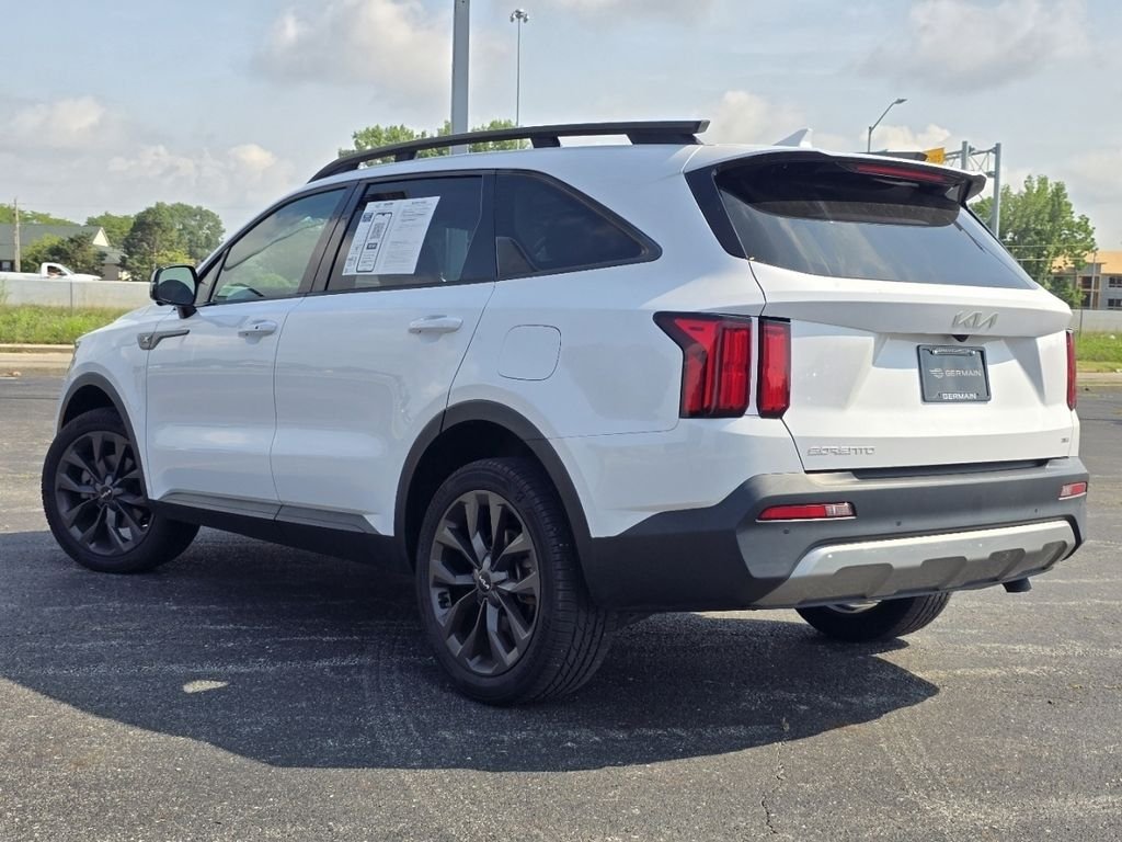 Used 2023 White Kia X-Line SX Prestige image 16