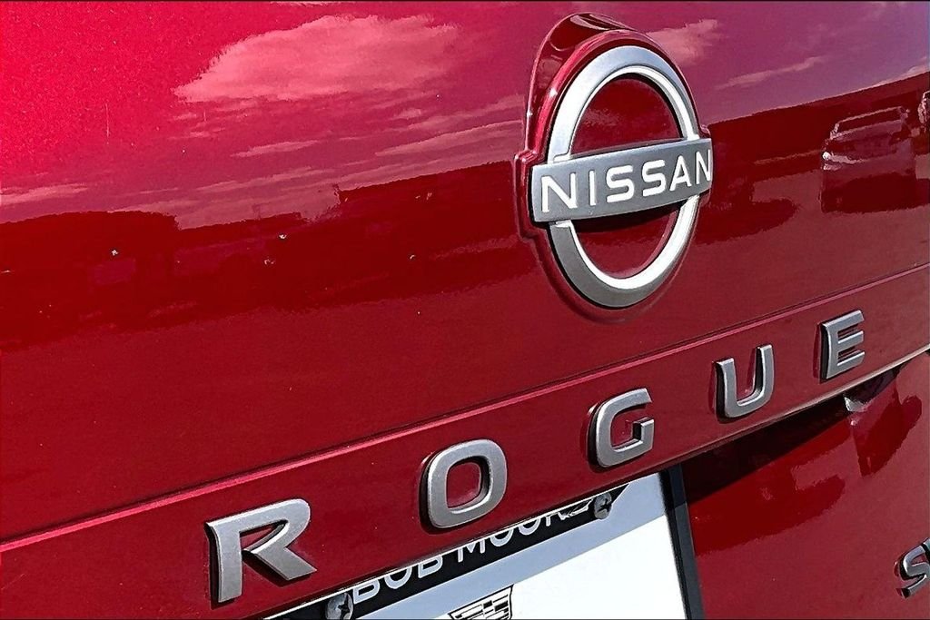 Used 2024 Red Nissan SV image 30