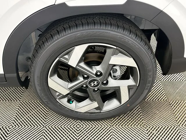 New 2026 Hyundai VENUE SEL