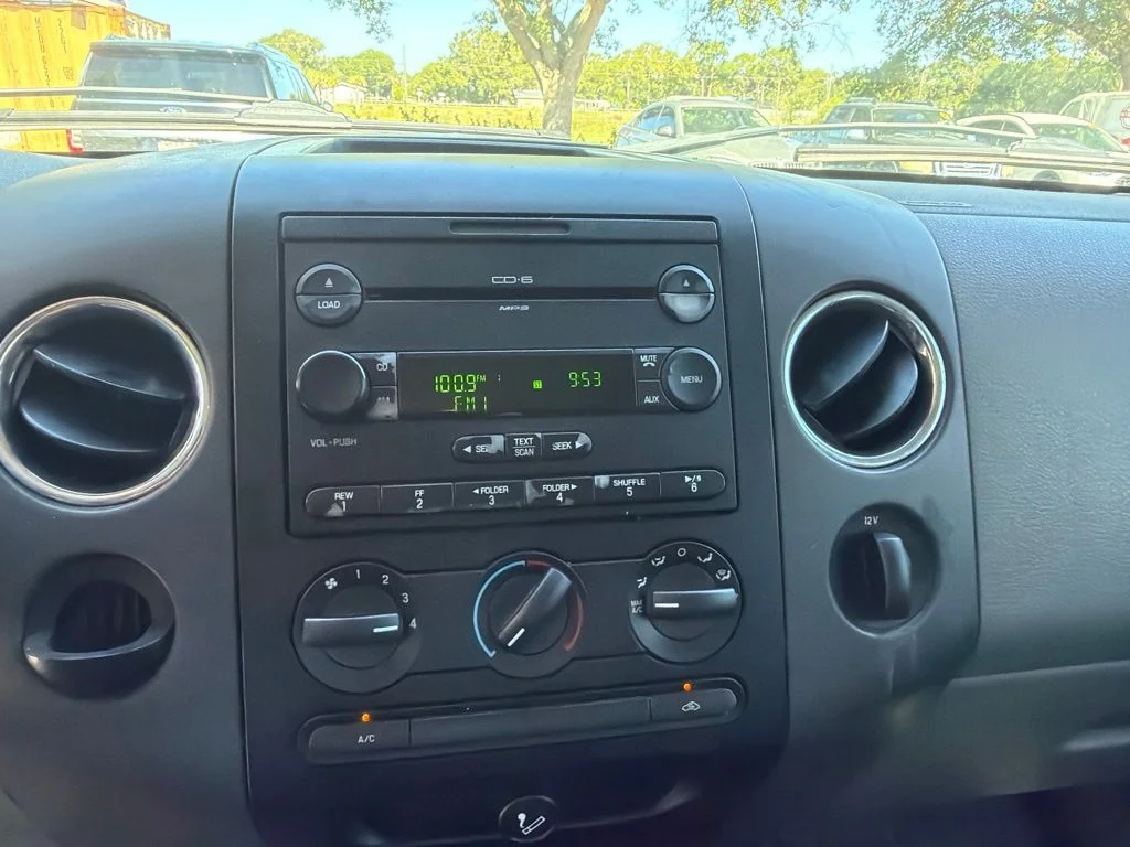 Used 2006 White Ford XLT image 11