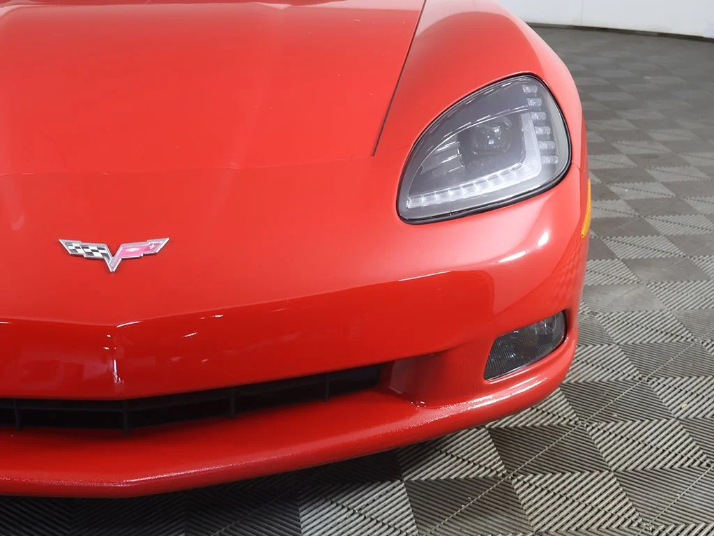 Used 2006 Red Chevrolet Base image 9