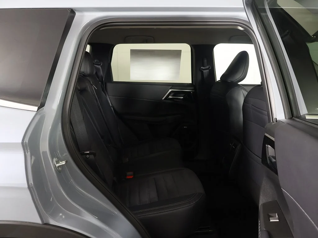 New 2026 Gray Mitsubishi SE 1.5T S-AWC image 34