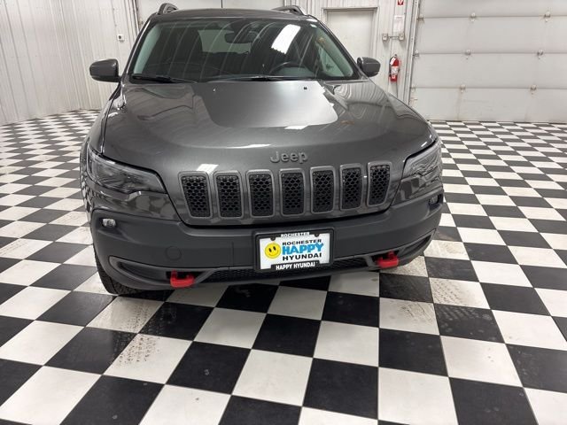Used 2019 Jeep Cherokee Trailhawk with VIN 1C4PJMBX3KD471326 for sale in Rochester, Minnesota