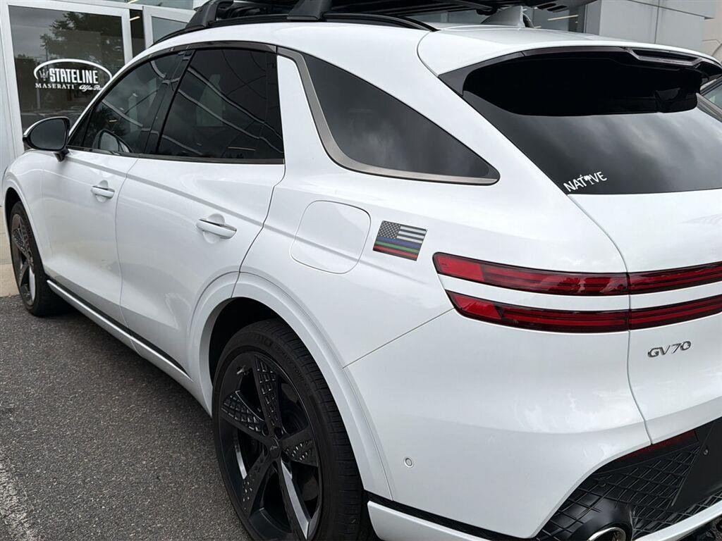 Used 2023 Alta White Genesis 3.5T Sport image 4