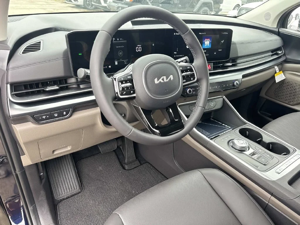 New 2026 Deep Chroma Blue Kia LXS image 9