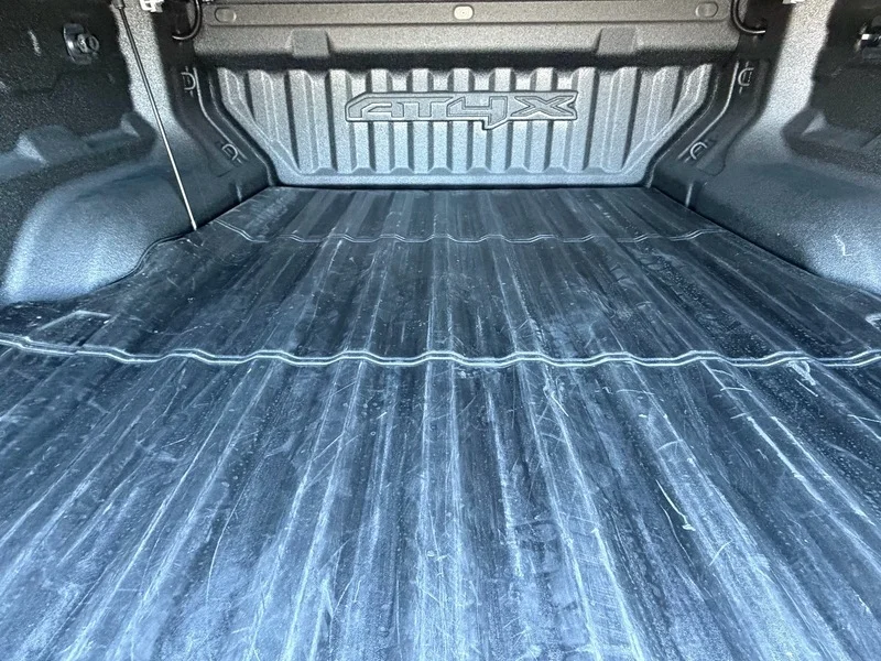Used 2023 Sterling Metallic GMC AT4X image 26