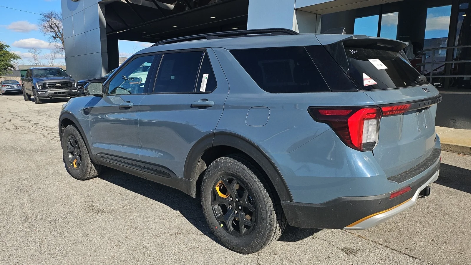New 2026 Vapor Blue Metallic Ford Tremor 4WD image 4