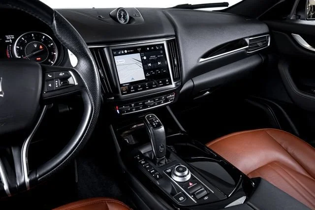 Used 2021 Nero Maserati  image 28
