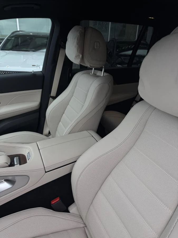 New 2026 White Mercedes-Benz Gls 450 4matic Suv image 34