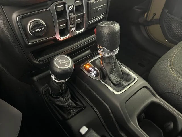 Used 2026 Green Jeep Sport S image 35