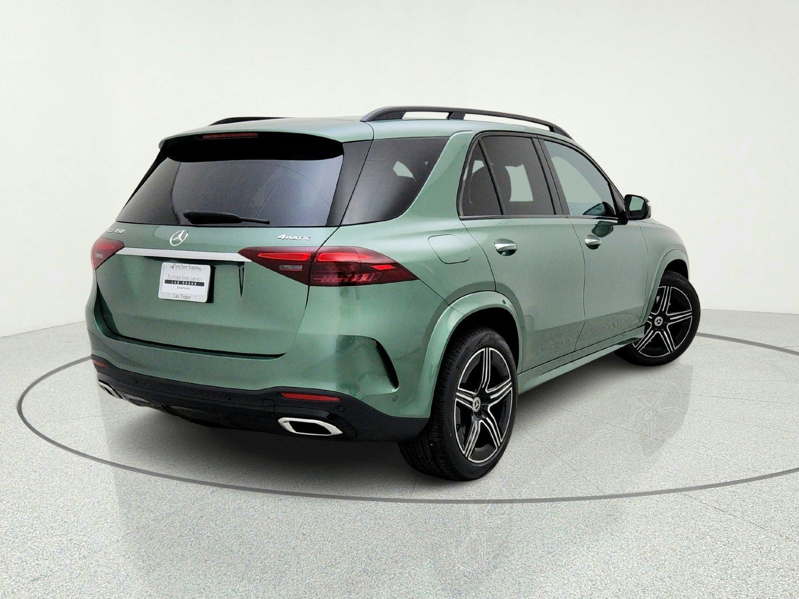 New 2026 MANUFAKTUR Ireland Mid Green Metallic Mercedes-Benz GLE 450 4MATIC® SUV image 30
