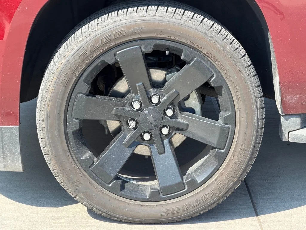 Used 2017 Red Chevrolet LT image 6