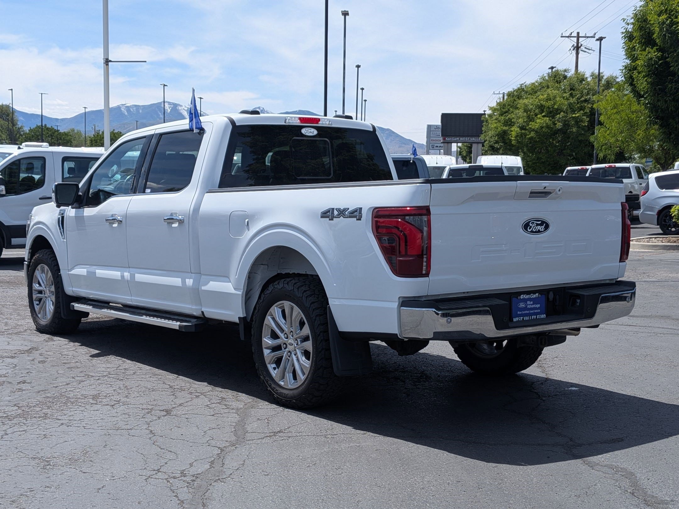 Certified Used 2024 Oxford White Ford LARIAT image 5