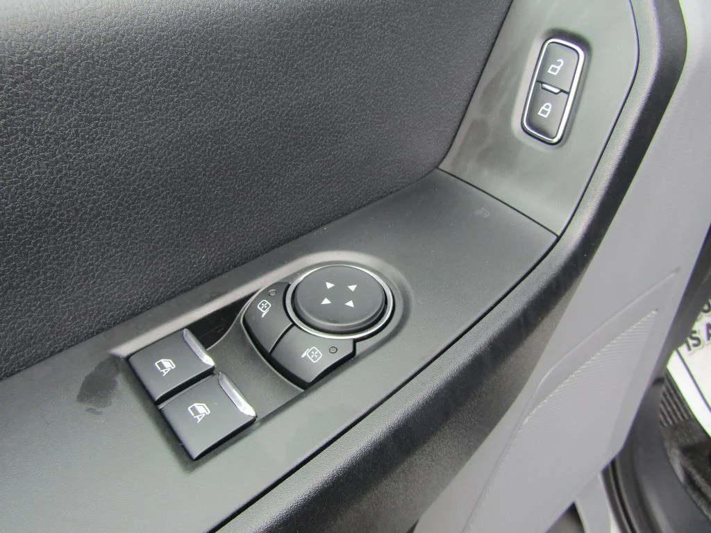 New 2026 Oxford White Ford F-250® XL image 16