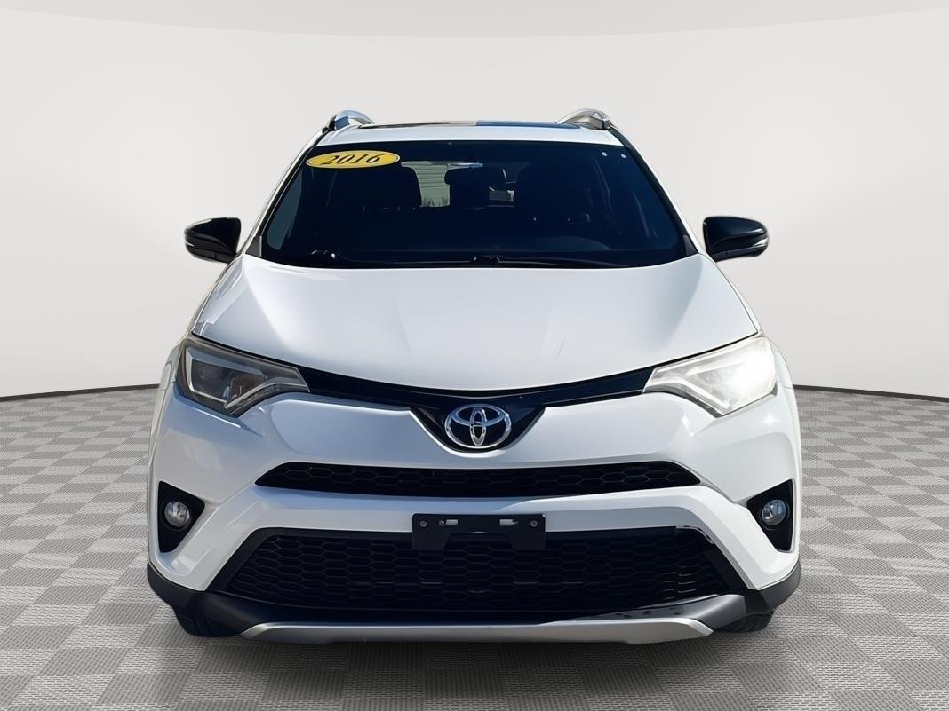 Used 2016 Toyota RAV4 SE with VIN JTMJFREV9GJ076199 for sale in Kansas City