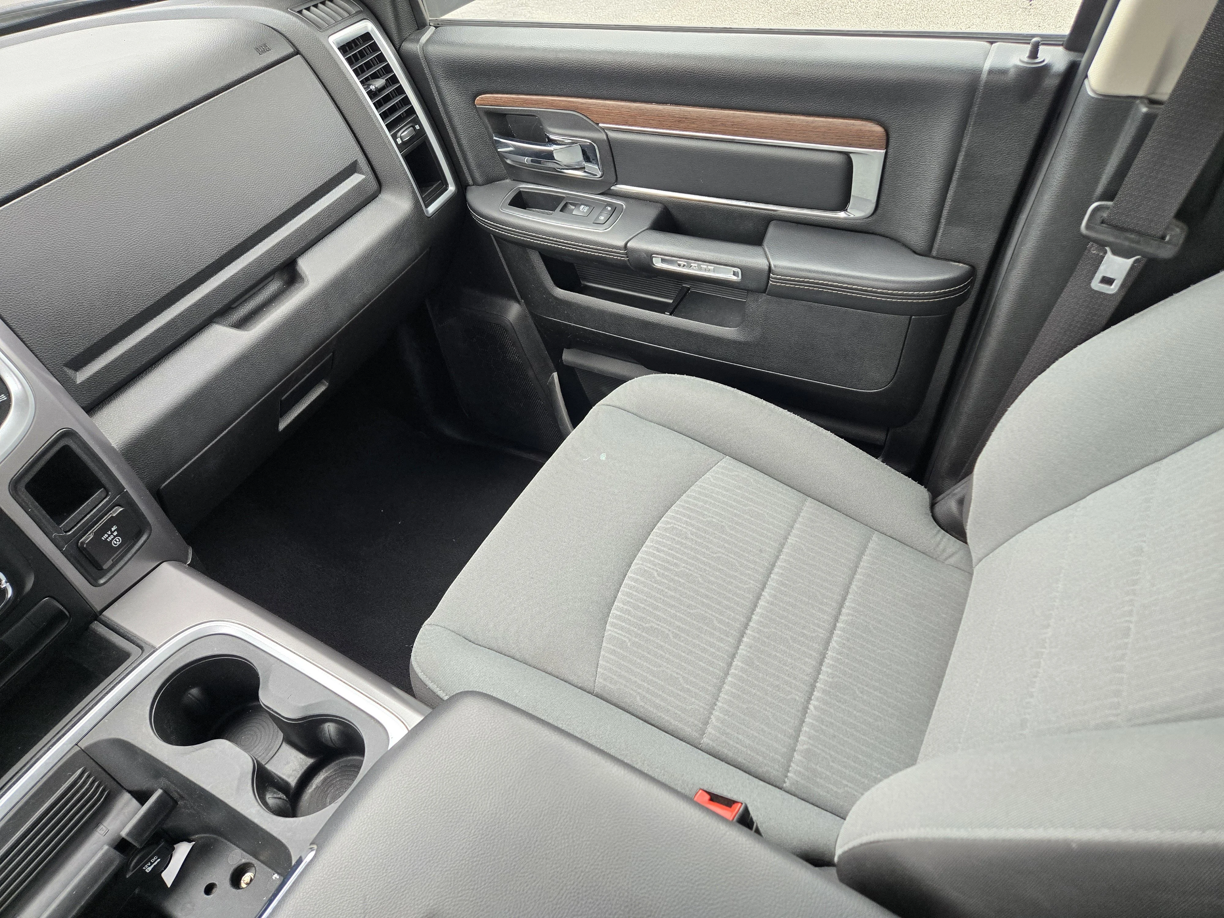 2023 RAM Ram 1500 Classic SLT - Photo 19