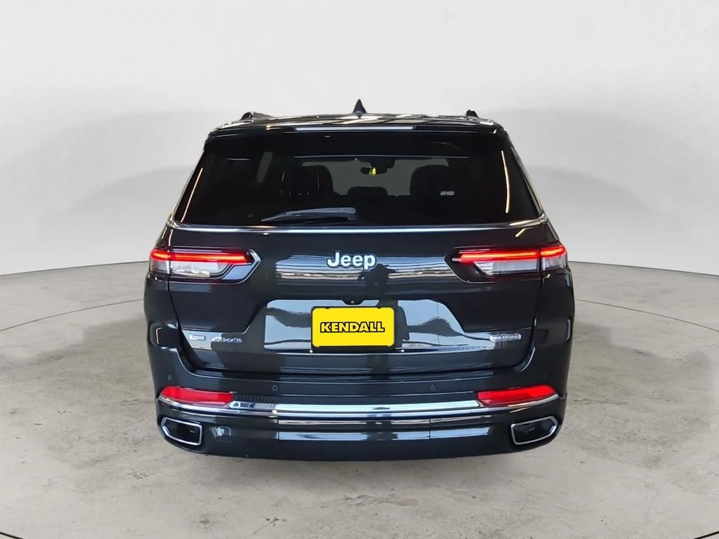 Used 2022 Brown Jeep Overland image 10