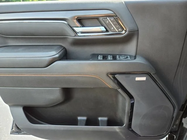 Used 2024 Onyx Black GMC AT4 image 38