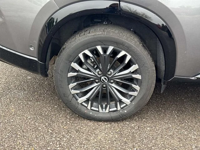 Used 2026 Gray Nissan Platinum image 12