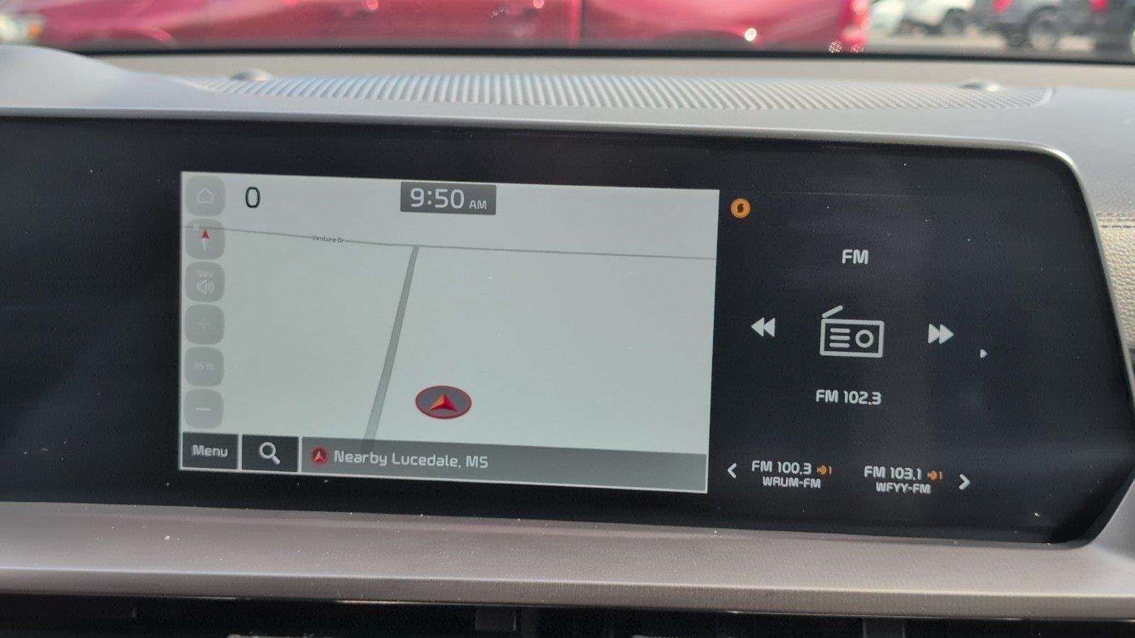 Used 2025 Everlasting Silver Kia S image 23