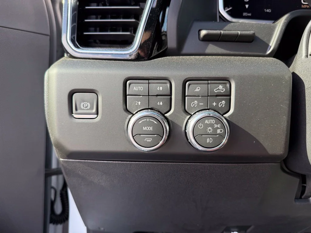 New 2026 Summit White GMC Denali Ultimate image 31