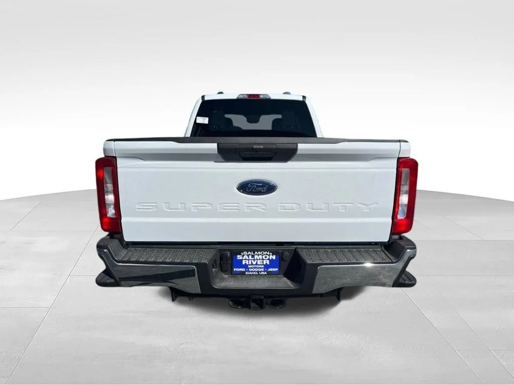 Used 2026 White Ford XL image 5