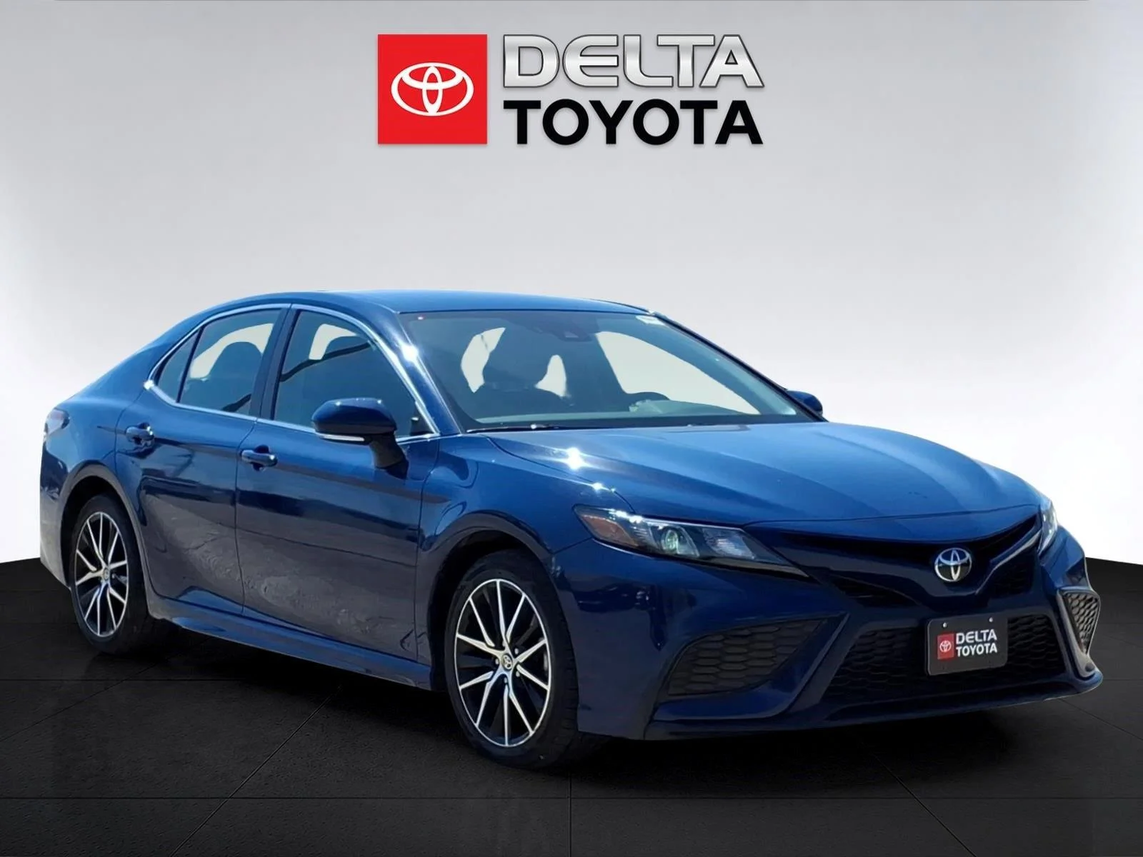 Used 2024 Reservoir Blue TOYOTA SE NIGHTSHADE AUTO image 7