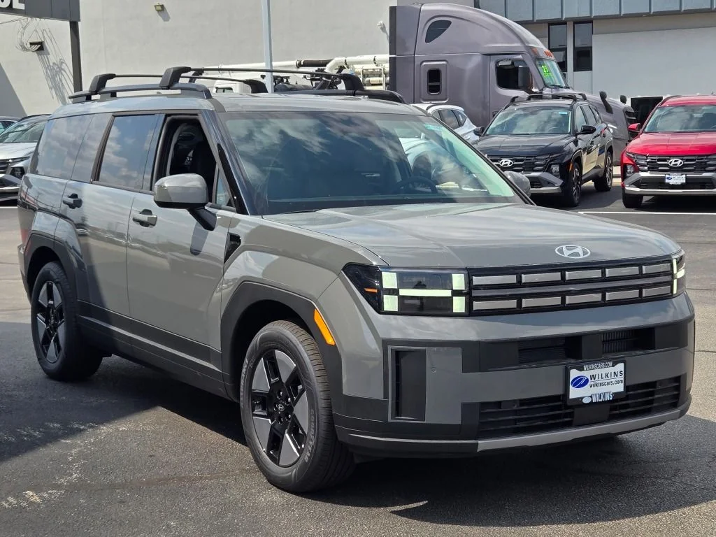 New 2026 Gray Hyundai SEL image 3
