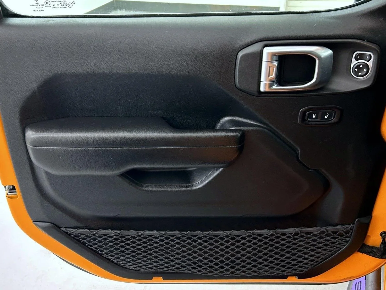Used 2018 Orange Jeep Unlimited Sport S image 10