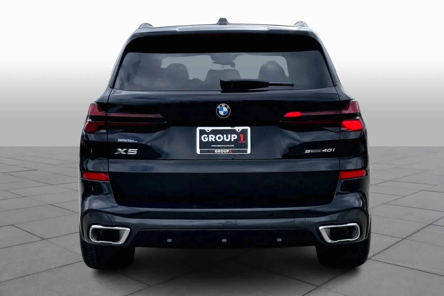 New 2026 Black Sapphire Metallic BMW sDrive40i image 4